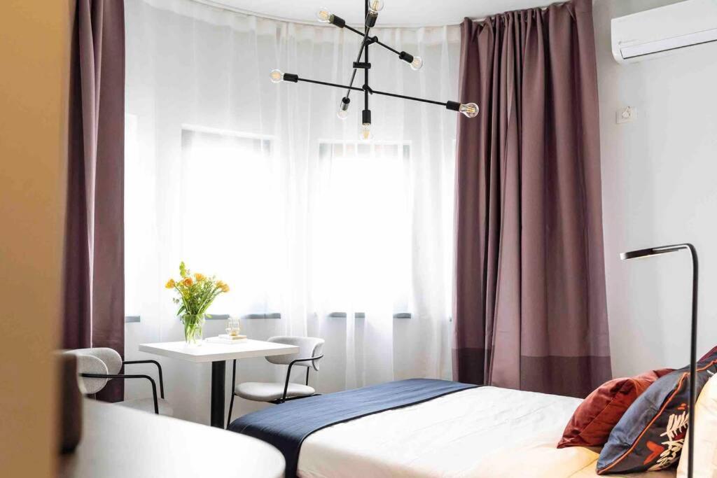 Beautiful Studio - Top Location - Netflix Bukarest Eksteriør billede